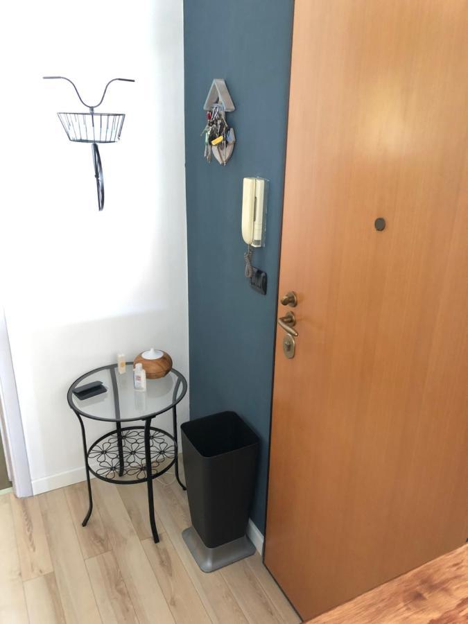 Casa Toret: Bilocale Luminoso E Moderno, Ben Attrezzata Apartment *